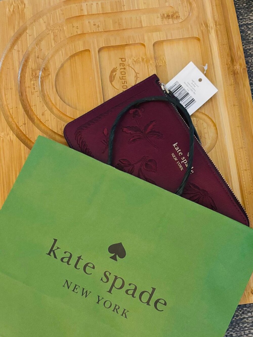 NWT Kate Spade Leather Lucy Botanical Embroidered Med. L-Zip Wristlet/Blackberry - Picture 8 of 9
